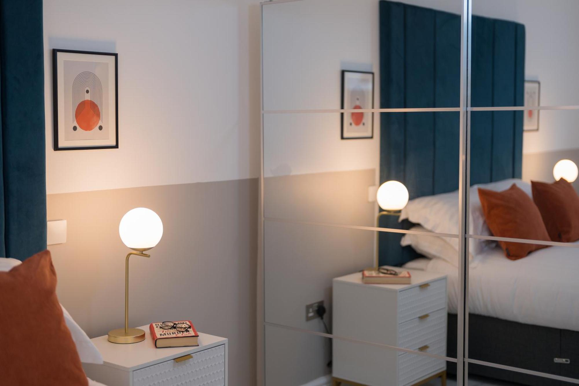 Luxurious 2 Bed House Free Parking - Sleeps 6 Apartment Birmingham